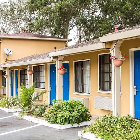 Rodeway Inn Monterey Near Fairgrounds Екстериор снимка