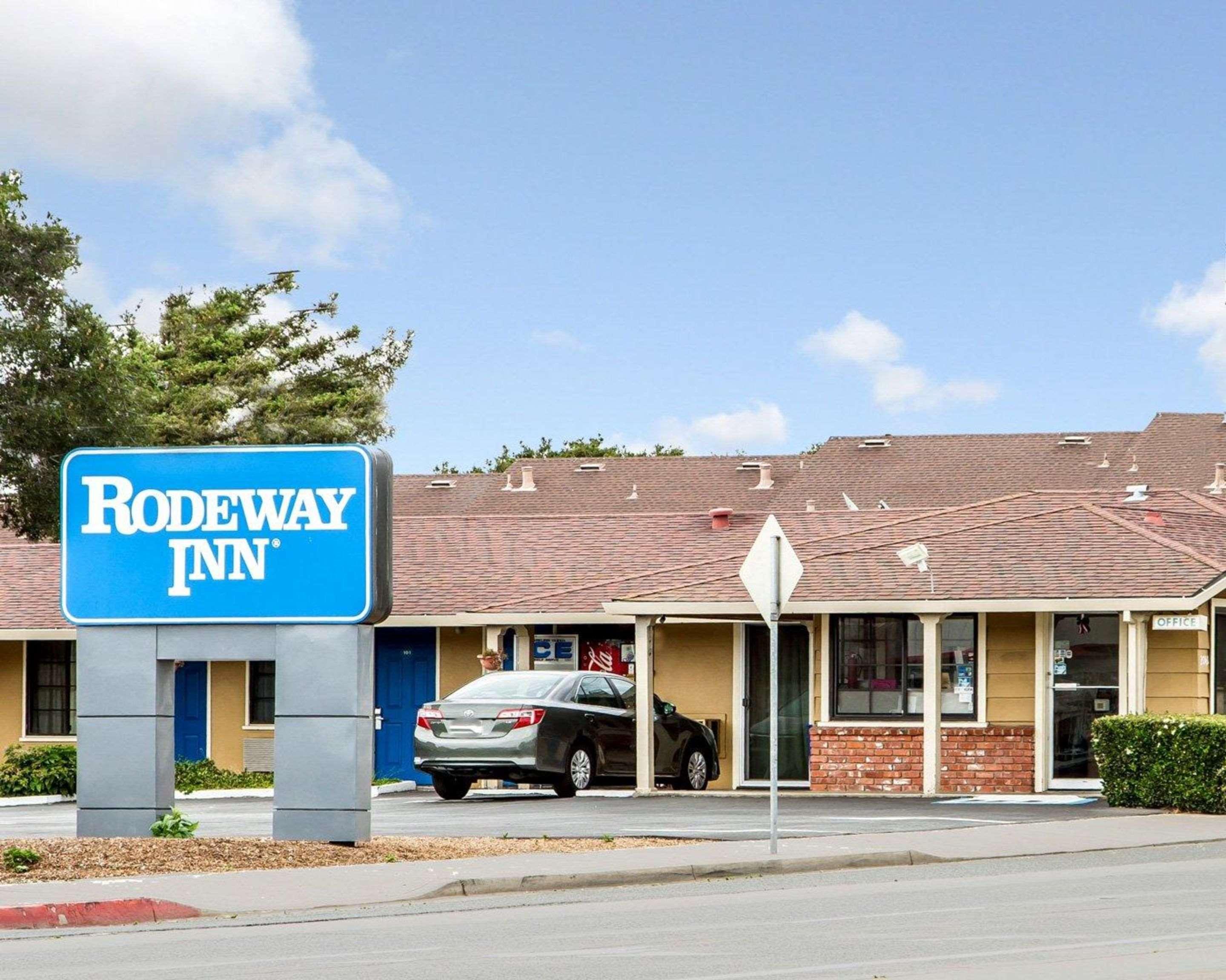 Rodeway Inn Monterey Near Fairgrounds Екстериор снимка